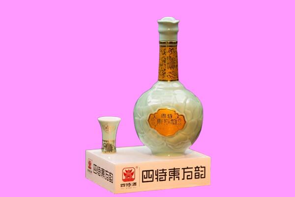 万安县回收四特酒.jpg